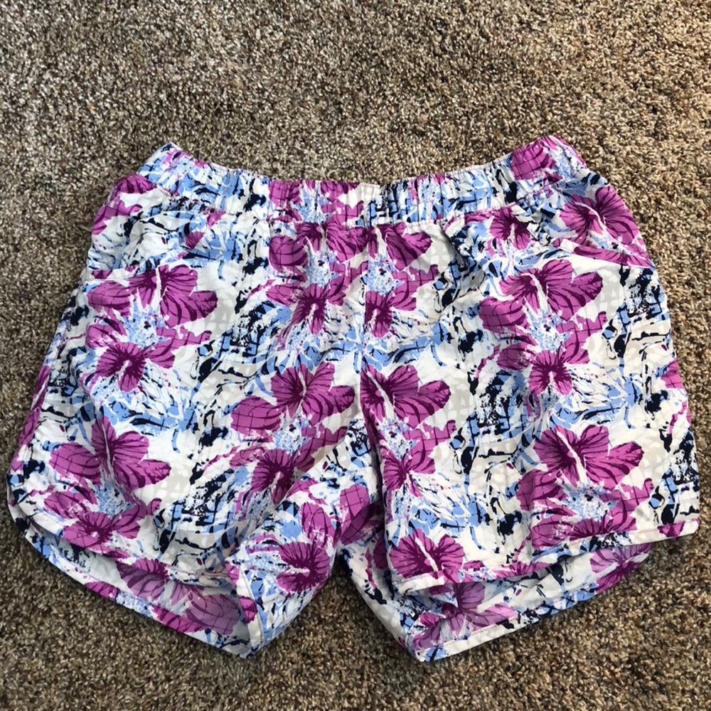 Magellan shorts - floral pattern “mag repel”